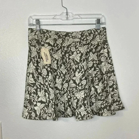 Forever 21 Butterfly Floral Skirt - Picture 5 of 7